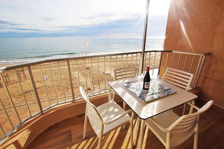 Apartamento Europa Primera Linea De Playa Guardamar Apartment Guardamar del Segura Exterior photo
